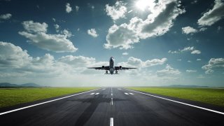 Az Egyesült királyság is kitiltja egyes repülőjáratokról a Notebook-okat