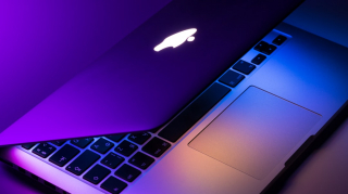 Az Apple már az AI-alapú keresőkre hangolódik: véget érhet a Google-domínium a Safariban?